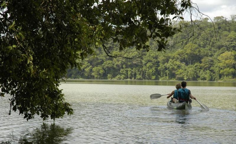 CANOEING LAKE DULUTI (ARUSHA) | Best canoeing safaris in tanzania