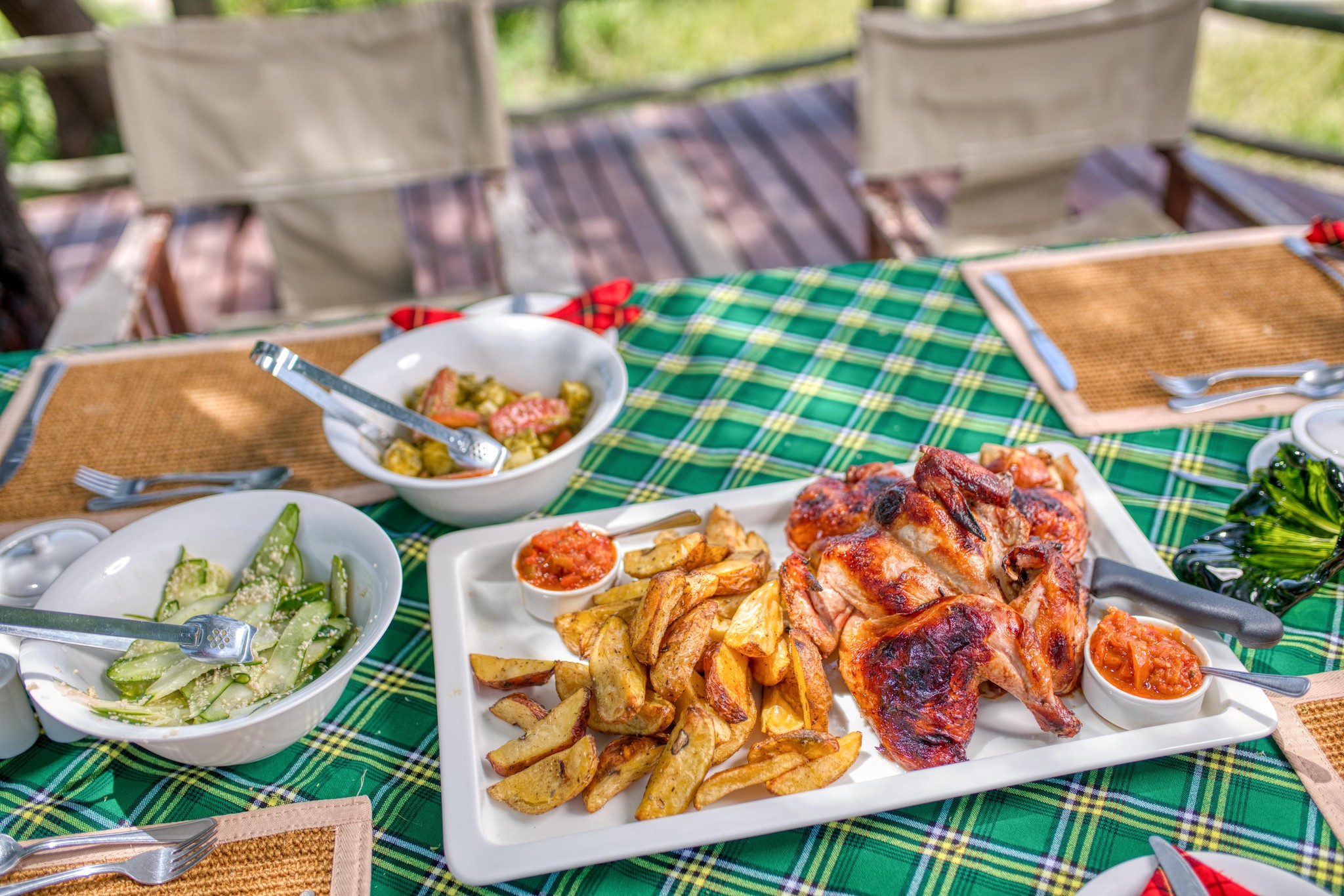 Breakfast and dinner in the Serengeti Savanna | Bush dinner in the Serengeti